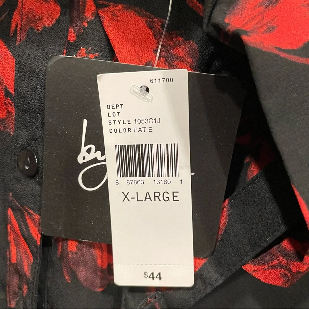 Black and Red Floral Women's Top - Picture 5 of 5